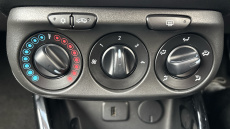 Vauxhall Corsa 1.4 SE Nav 5dr Petrol Hatchback